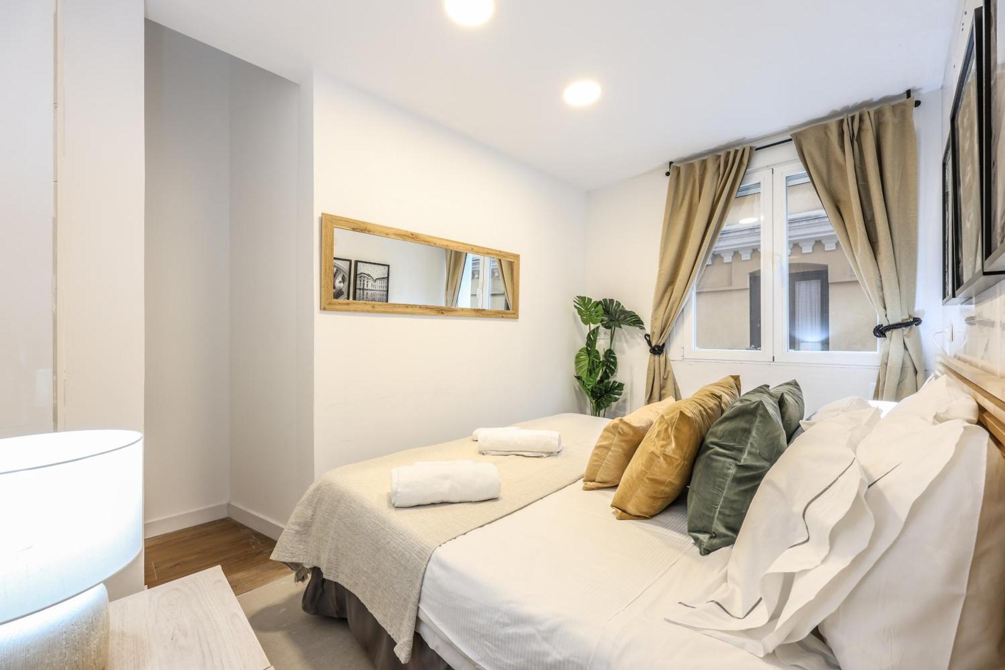 Be Coliving Madrid Centro Hotel Exterior photo