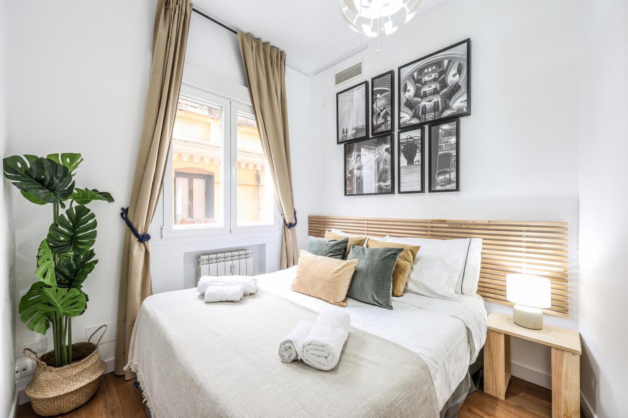 Be Coliving Madrid Centro Hotel Exterior photo